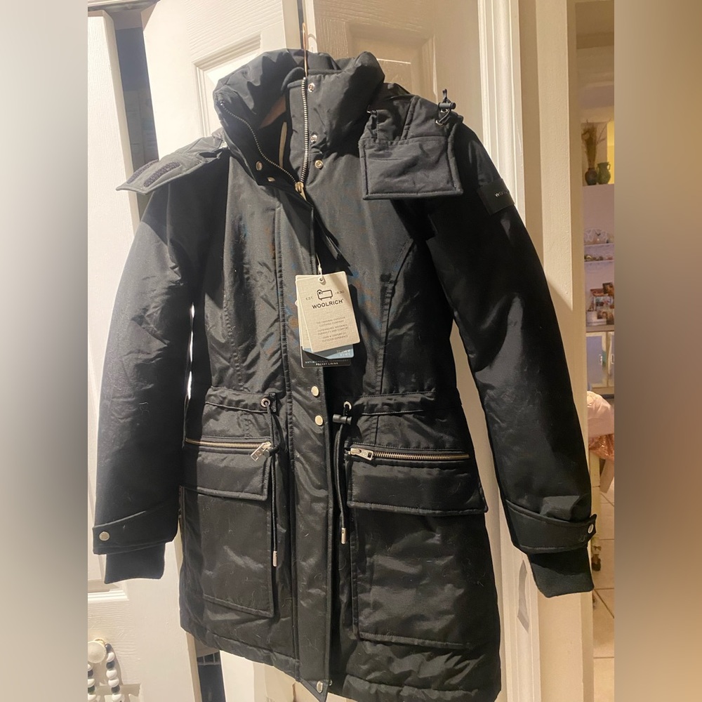 Woolrich size XS super warm and cozy winter coat. Black Orig price $850